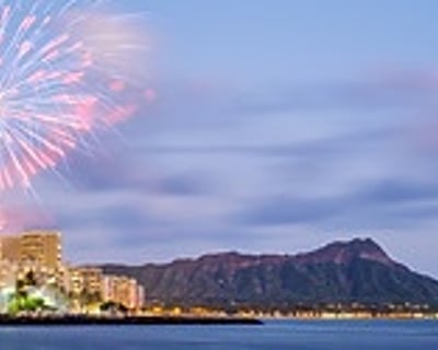 Ride a Sunset & Fireworks E-Bike Tour in Honolulu