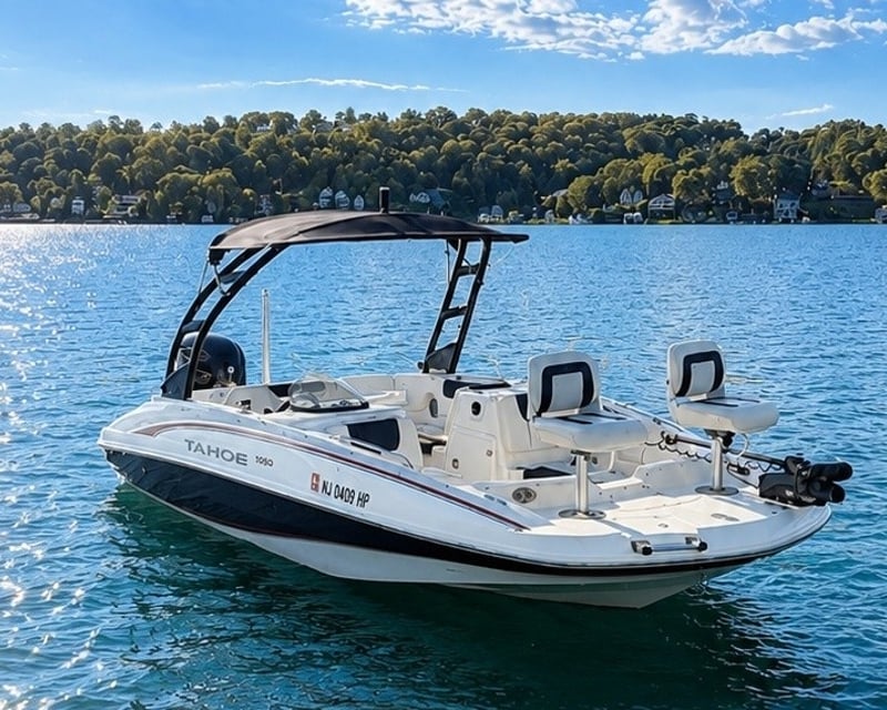 Self-Drive Bowrider Boat Rental on Lake Hopatcong