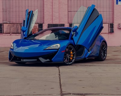 McLaren 570S Rental in Chicago