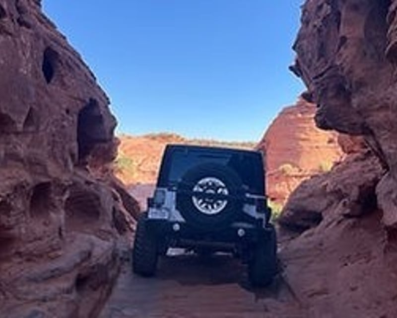 Sand Hollow West Rim Off-Road Tour in Your Own Vehicle