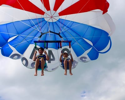 Siesta Key Parasailing with Dolphin Watching