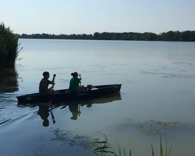 Oak Harbor 15.6' Canoe Rental