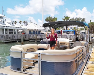 Sarasota Bay Tritoon Rental for Up to 12 People