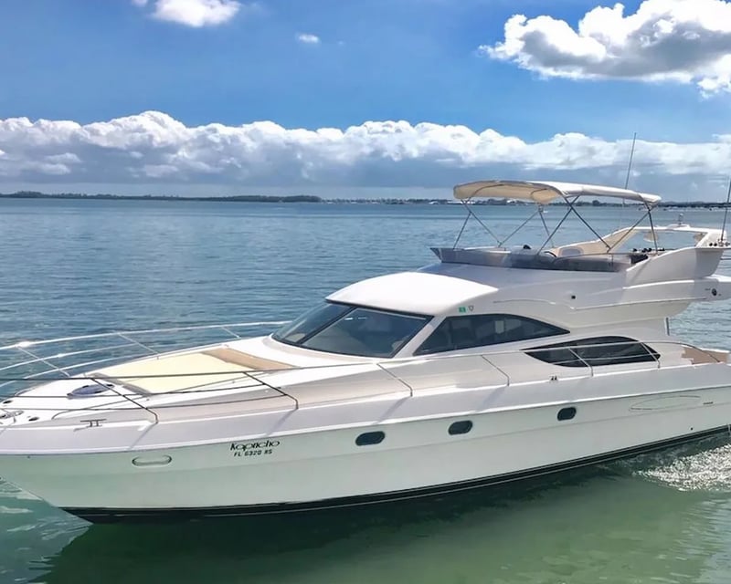 Private 55' Luxury Yacht Charter in Miami