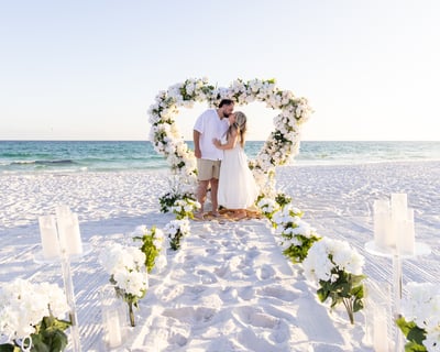 Plan a 1-Hour White Heart Proposal Experience