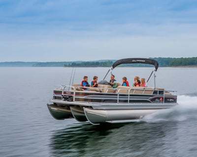 Explore Topock With a 22' Tritoon Boat Rental