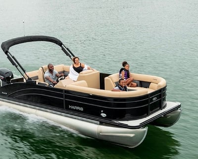 20' Pontoon Rental in Wood Dale