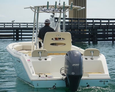 22' Center Console Boat Rental in Tierra Verde
