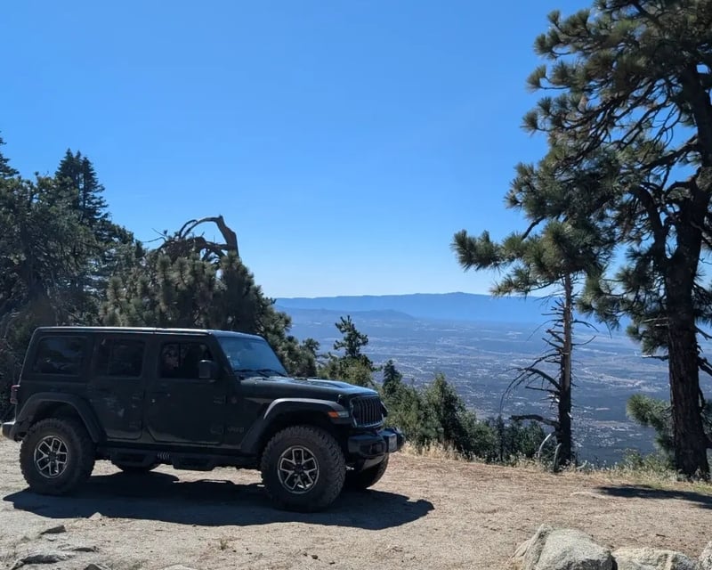 Self-Drive Off-Road Jeep Summit Tour in Anza