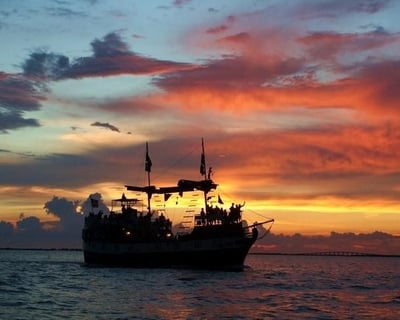 Pirate Sunset Cruise In Fort Myers Beach