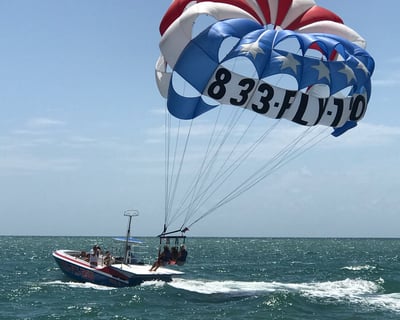 Parasailing Flight in Englewood
