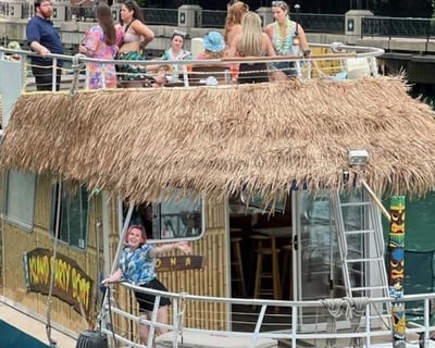Chicago River Fireworks Tiki Cruise