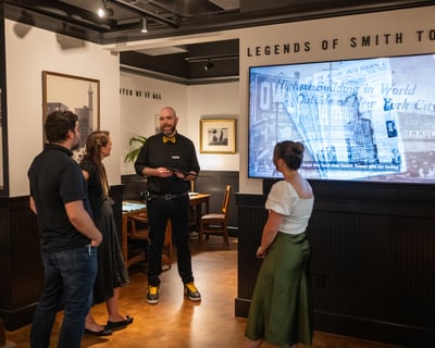 Explore Smith Tower Guided Tour & Observatory Ticket
