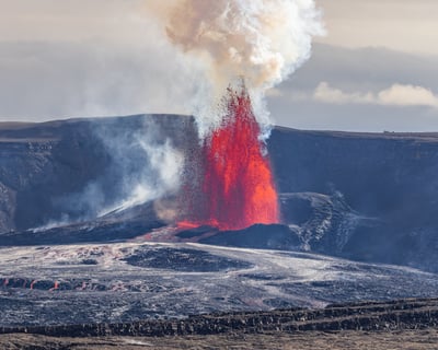 Big Island Volcanoes & Waterfalls Guided Tour