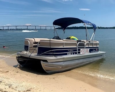 20' Pontoon Boat Rental in Solomons