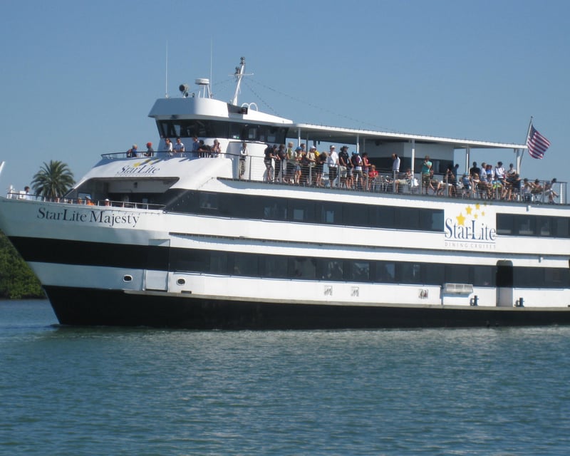 Daytime Dining Cruise With Music In Clearwater Beach