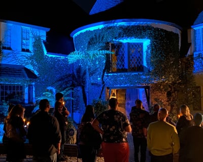 Candlelit Haunted Mansion Tour in Los Angeles