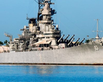 Explore Pearl Harbor & Historic Honolulu From Kauai