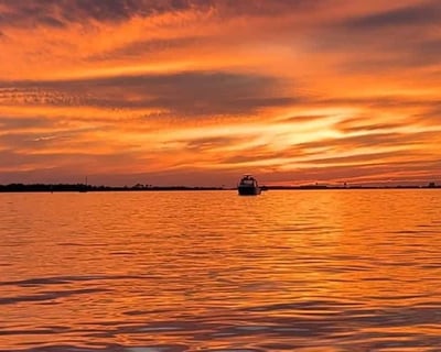 2-Hour Sunset & Dolphin Cruise in Destin