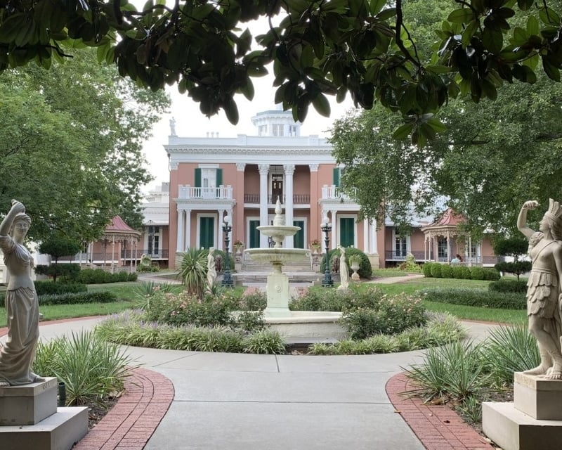 Self-Guided Belmont Mansion Tour in Nashville