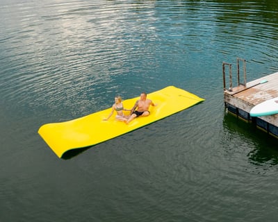 15' Lily Pad Rental on Table Rock Lake