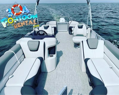 Santa Rosa Beach 9-Hour 150 HP Tritoon Rental