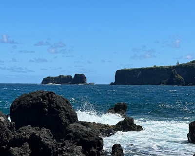 Private Half-Day Hāna Maui Open-Air Jeep Tour