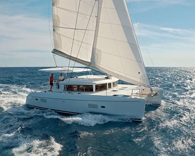 Private Sunrise Mimosa Cruise in Honolulu