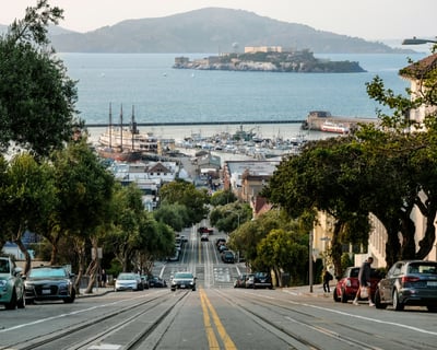 2-Day Alcatraz Tour, Aquarium & Muir Woods Trip