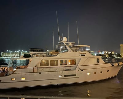 Yacht Charter on Tampa Bay Aboard an 84' Yacht