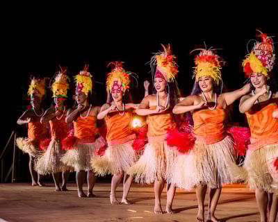 Mauka Warriors Luau Ali'i Premium Midsection Seating