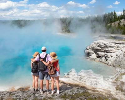 Full-Day Yellowstone National Park Guided Tour
