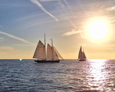 Sunset Sailing Charter in Salem