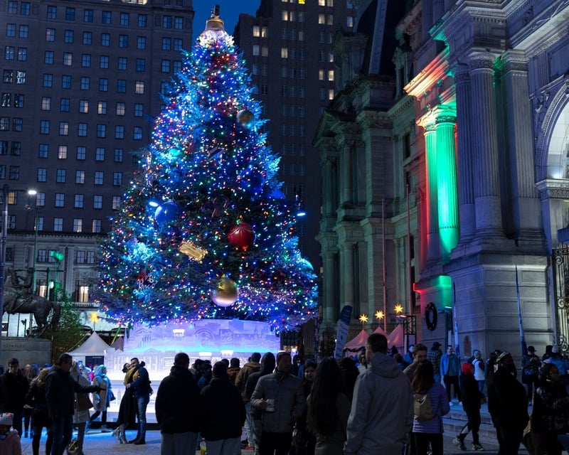 Philadelphia Holiday Donut Tour & Reading Terminal Market