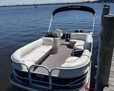 Captained Tritoon Cruise in Anna Maria Island