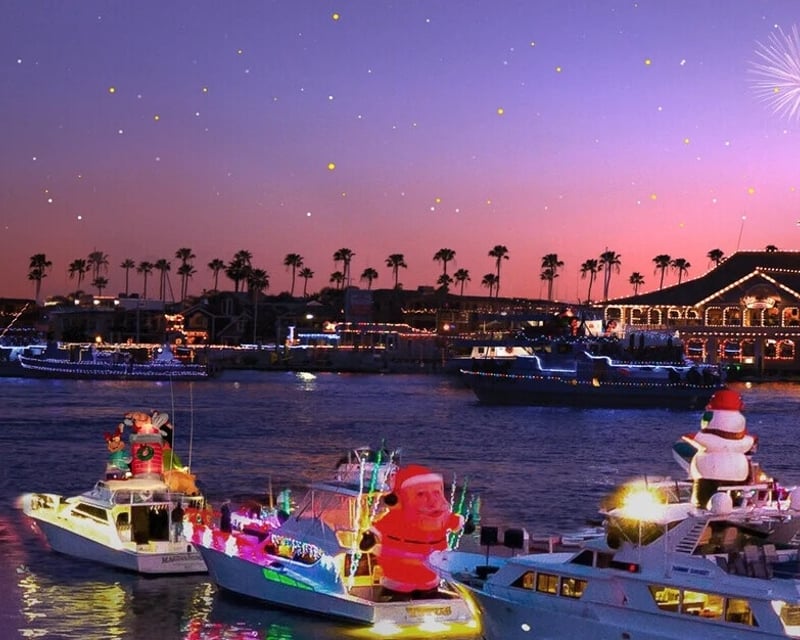 Newport Beach Christmas Boat Parade Cruise