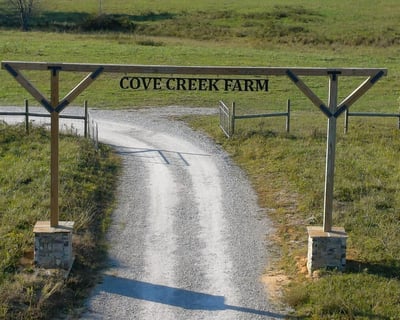 All-Day Farm Admission in Monteagle