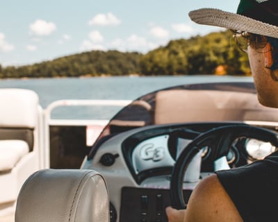 Apache Lake 9-Passenger Pontoon Rental