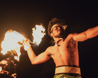 Mō‘ī Royal Package With Front Seating