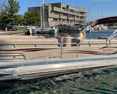 24' Pontoon Boat Rental in Traverse City