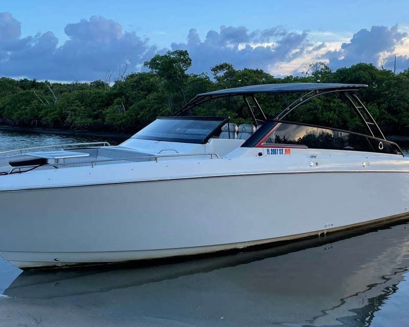 36' Boat Rental in Hollywood