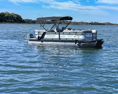 Cruise Harris Chain Lakes in 10 Person Pontoon