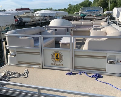 Carlos 22' Pontoon Boat Rental