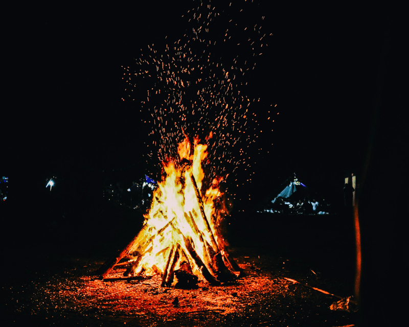 Bonfire & Hayride in Manhattan