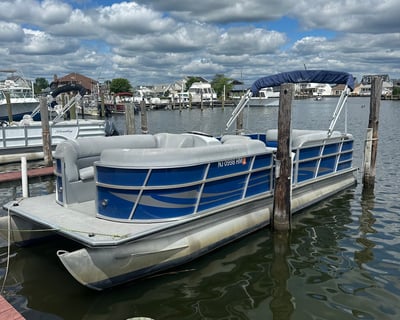 No License Pontoon Rental for 8, Toms River