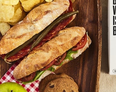 Pick Up The American Picnic Meal
