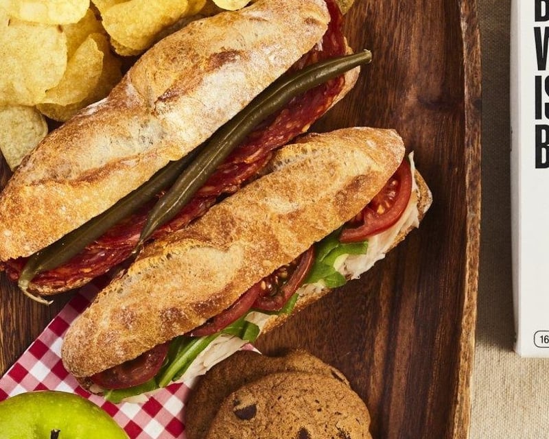 Pick Up The American Picnic Meal