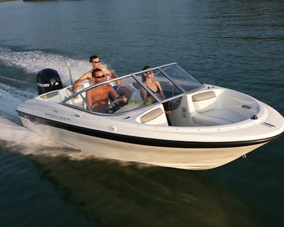 Sturgeon Bay 19' Speedboat Rental