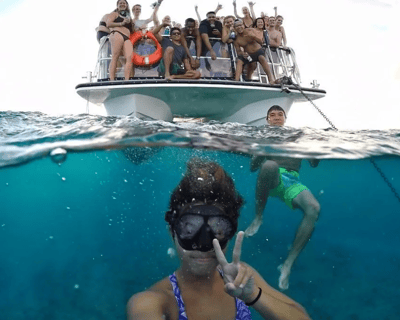 Explore Honolulu On A 2.5-Hour Snorkel Cruise