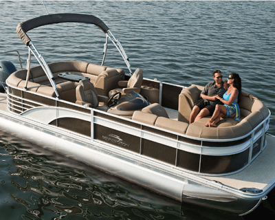 7-Hour Pontoon Boat Rental in Okauchee